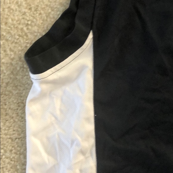 Nike muscle top size large - Picture 4 of 6